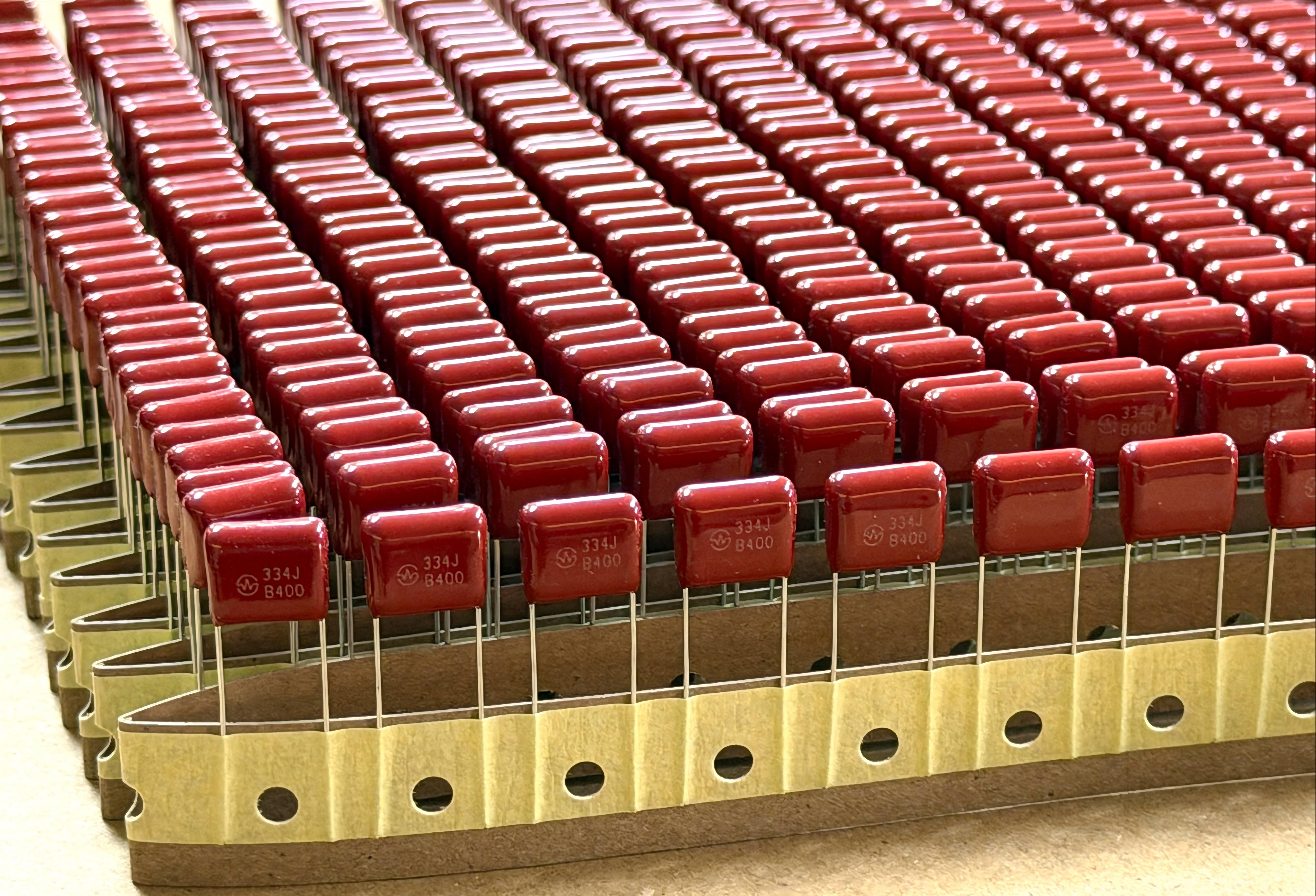 Peranan dan Pemilihan Kapasitor CBB dalam Litar